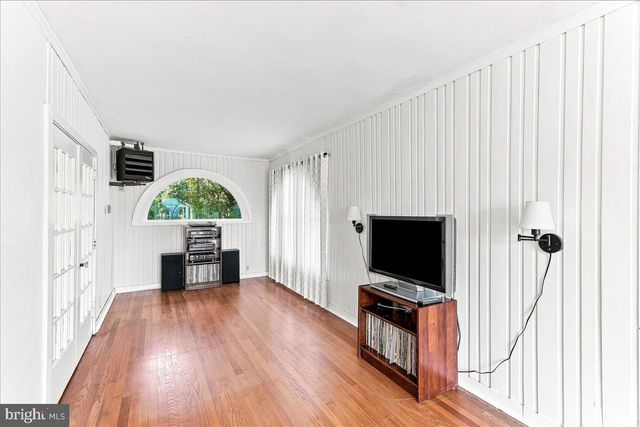 12 CORINNE CT, Wilmington, DE 19809