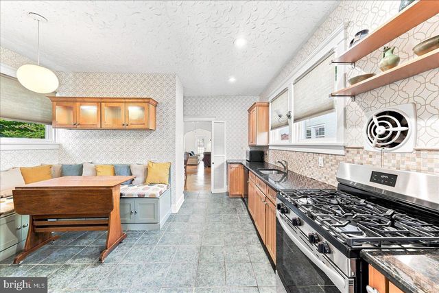 12 CORINNE CT, Wilmington, DE 19809