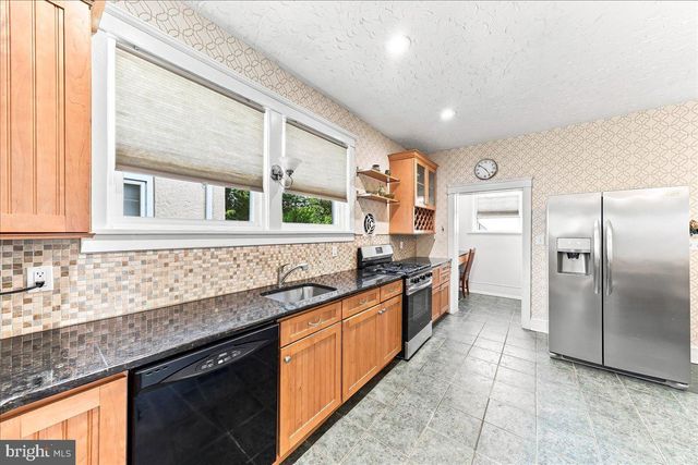 12 CORINNE CT, Wilmington, DE 19809