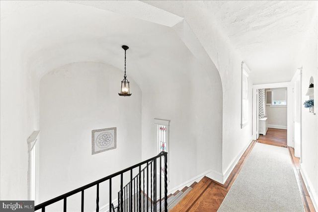 12 CORINNE CT, Wilmington, DE 19809