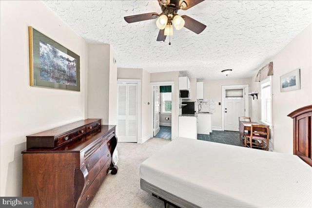 12 CORINNE CT, Wilmington, DE 19809