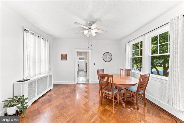 12 CORINNE CT, Wilmington, DE 19809
