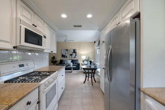 3260 Mission Way, Rocklin, CA 95677