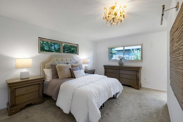 3260 Mission Way, Rocklin, CA 95677