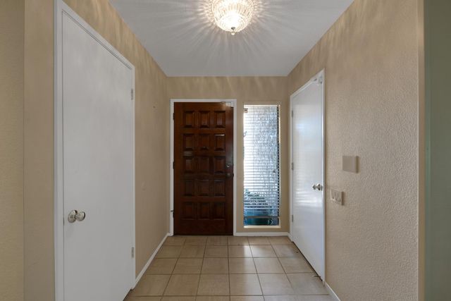3260 Mission Way, Rocklin, CA 95677