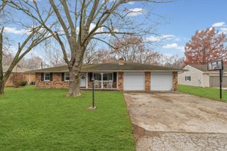 305 West Street, Mahomet, IL 61853