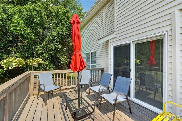 1339 Magnolia Manor Court, St Peters, MO 63303