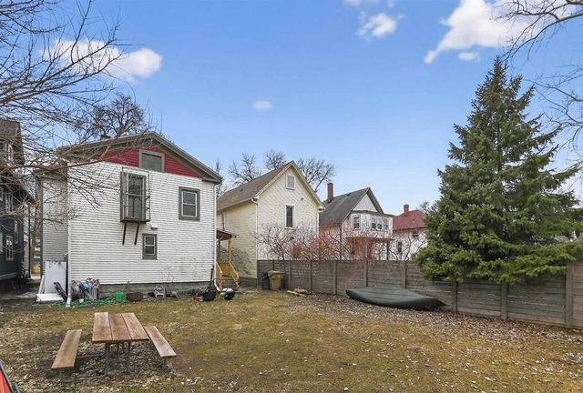 820-828 E Dayton Street, Madison, WI 53703