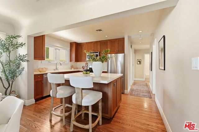 3130 Hutchison Avenue, Los Angeles, CA 90034