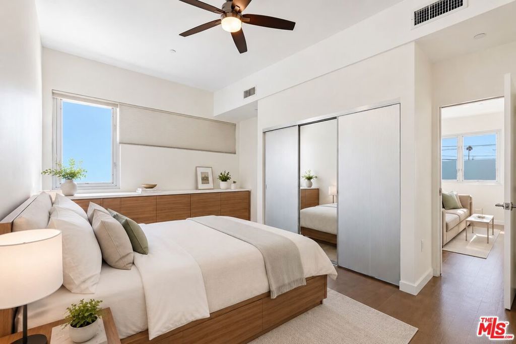 Image 14 of property listing at 3130 Hutchison Avenue, Los Angeles, CA 90034