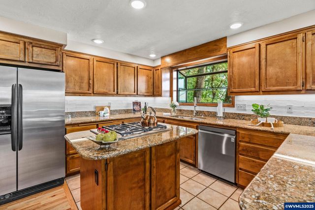 5833 NW Highland Pl, Corvallis, OR 97330