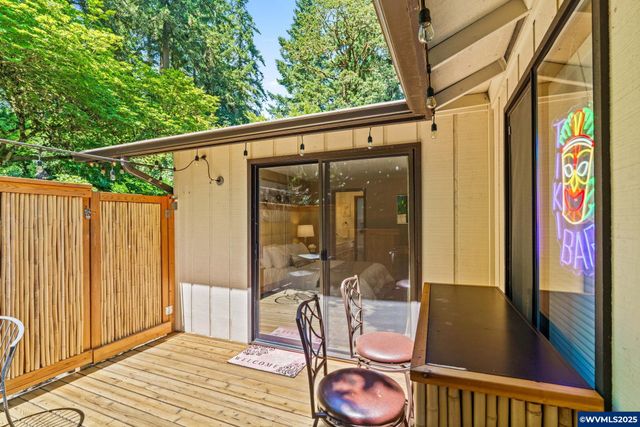 5833 NW Highland Pl, Corvallis, OR 97330