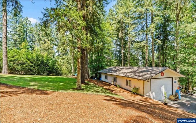 5833 NW Highland Pl, Corvallis, OR 97330