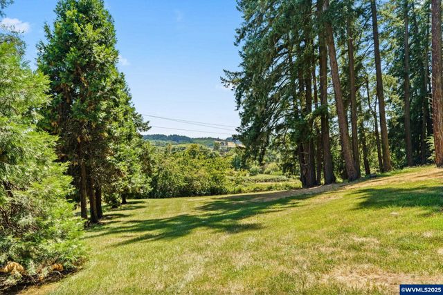 5833 NW Highland Pl, Corvallis, OR 97330