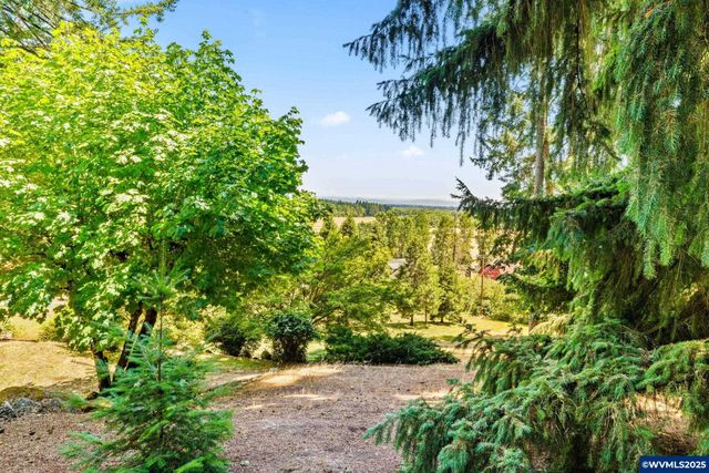 5833 NW Highland Pl, Corvallis, OR 97330