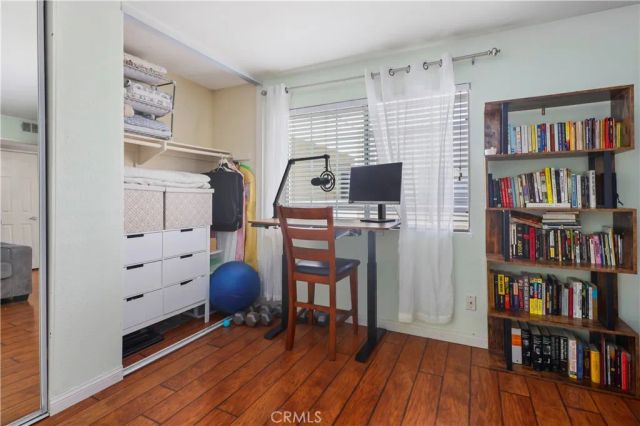 5500 Owensmouth 323, Woodland Hills, CA 91367