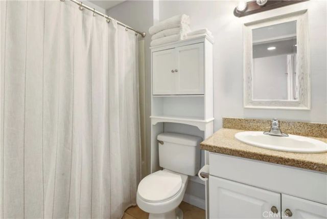 5500 Owensmouth 323, Woodland Hills, CA 91367