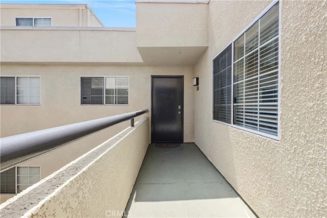5500 Owensmouth 323, Woodland Hills, CA 91367