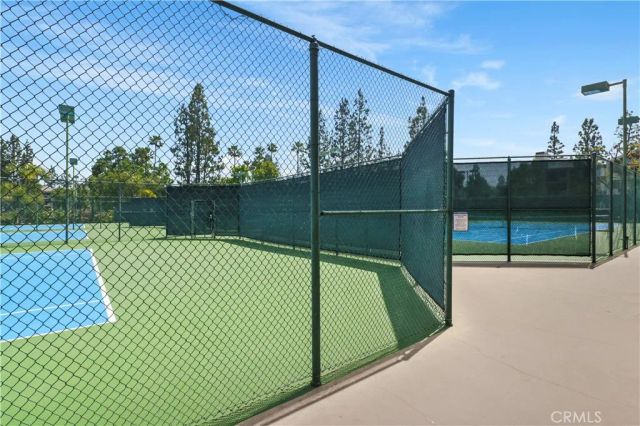 5500 Owensmouth 323, Woodland Hills, CA 91367