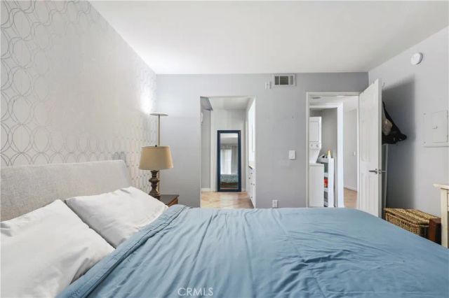 5500 Owensmouth 323, Woodland Hills, CA 91367