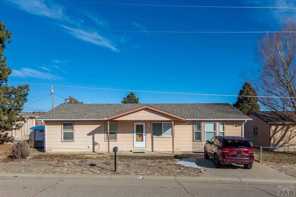 800 W Spruce St, Walsenburg, CO 81089