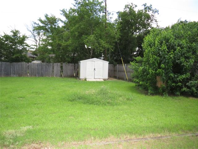 3308 Spring Valley Drive, Bedford, TX 76021