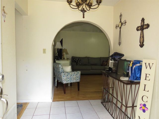 3308 Spring Valley Drive, Bedford, TX 76021