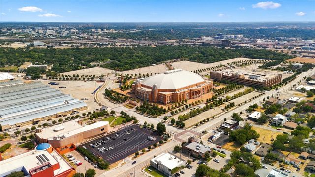 1500 Clover Lane, Fort Worth, TX 76107