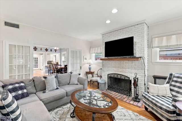 1500 Clover Lane, Fort Worth, TX 76107