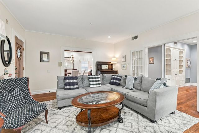 1500 Clover Lane, Fort Worth, TX 76107