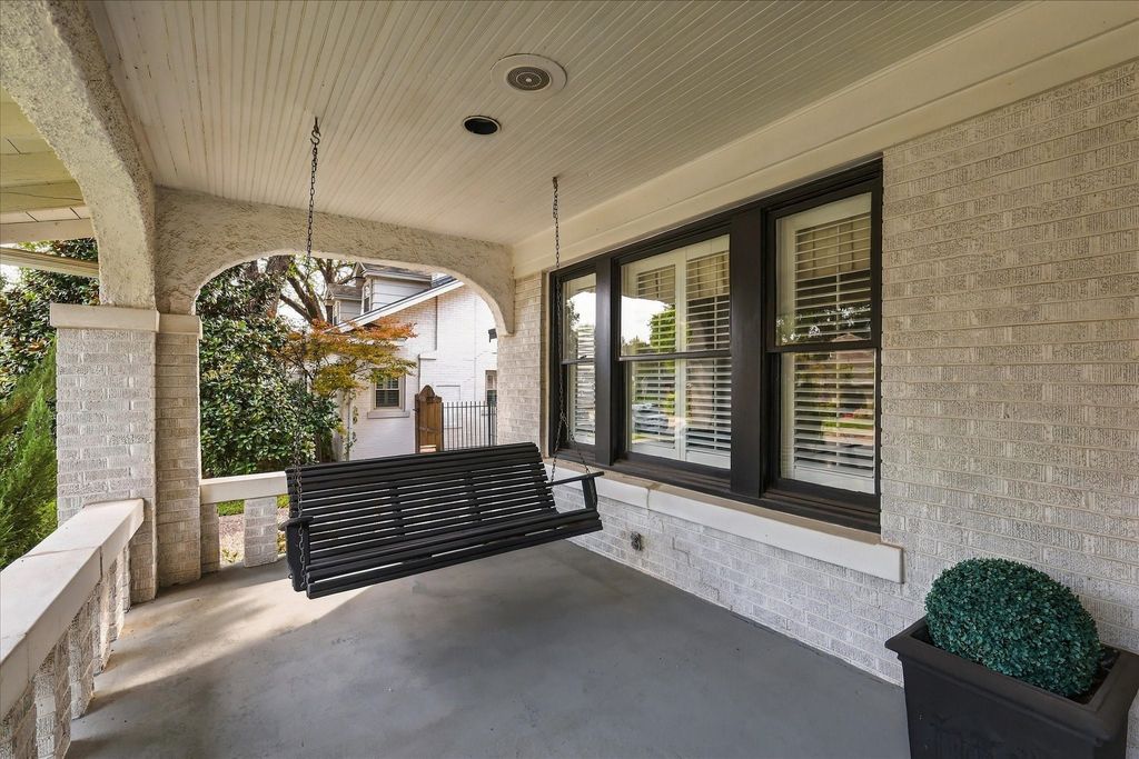 1500 Clover Lane, Fort Worth, TX 76107 — photo 2