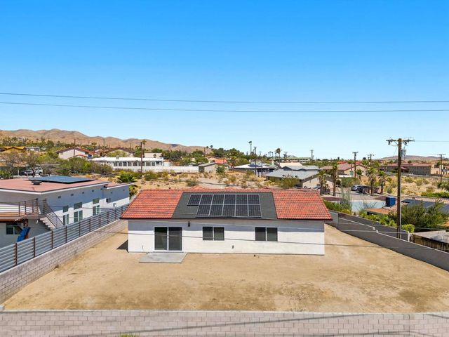 12795 Casa Loma Road, Desert Hot Springs, CA 92240