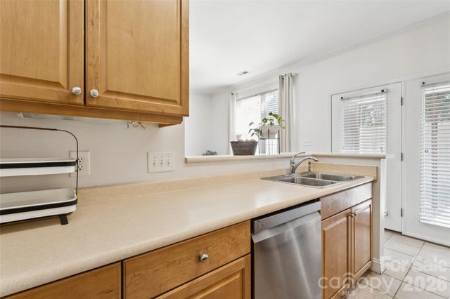 2428 Madison Green Drive, Gastonia, NC 28054