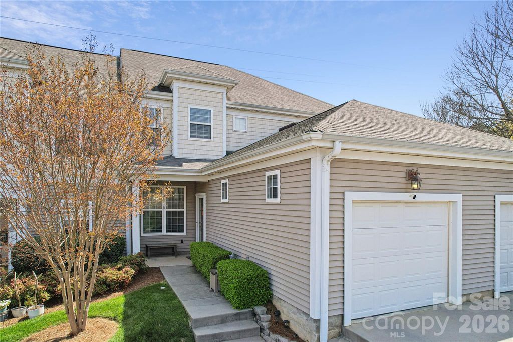 2428 Madison Green Drive, Gastonia, NC 28054