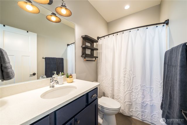 523 Mackinaw Lane, Chelan, WA 98816