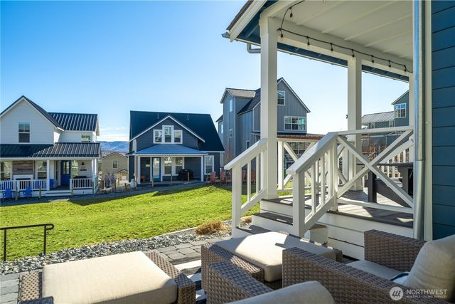 523 Mackinaw Lane, Chelan, WA 98816