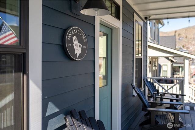 523 Mackinaw Lane, Chelan, WA 98816