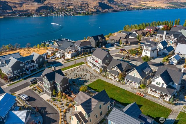 523 Mackinaw Lane, Chelan, WA 98816