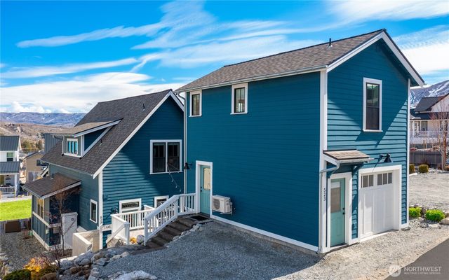 523 Mackinaw Lane, Chelan, WA 98816