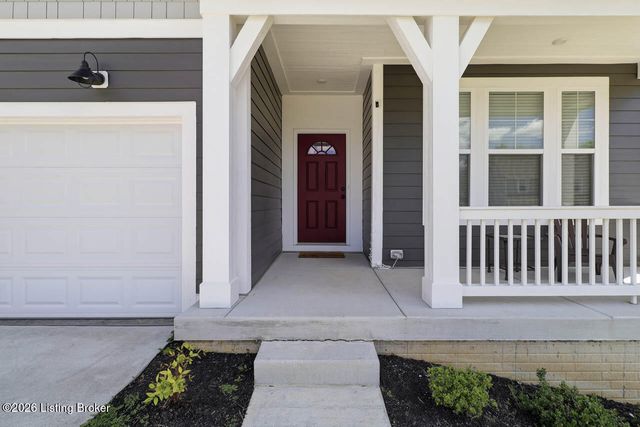 135 Strawberry Field Dr, Mt Washington, KY 40047