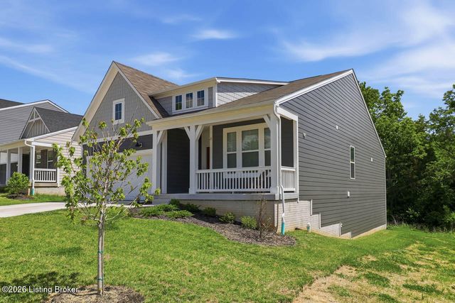 135 Strawberry Field Dr, Mt Washington, KY 40047