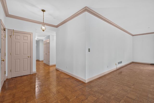 111 Woodland Avenue 211, Lexington, KY 40502