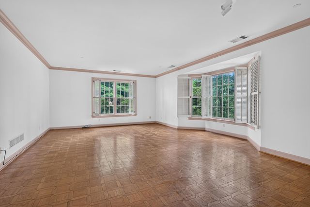 111 Woodland Avenue 211, Lexington, KY 40502