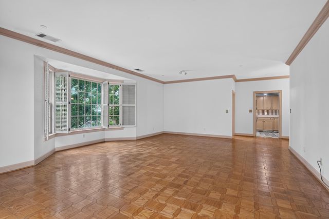 111 Woodland Avenue 211, Lexington, KY 40502