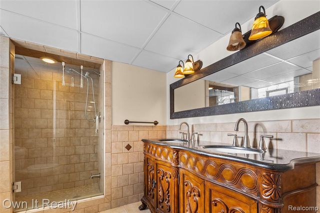 7629 Mead Street, Dearborn, MI 48126