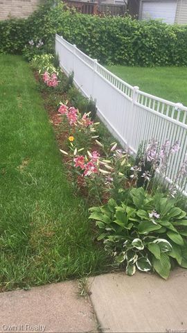 7629 Mead Street, Dearborn, MI 48126