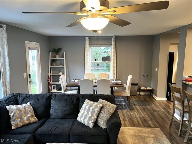 756 Hazelwood Drive, Vermilion, OH 44089