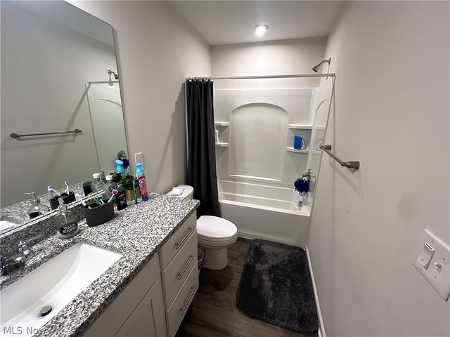 756 Hazelwood Drive, Vermilion, OH 44089