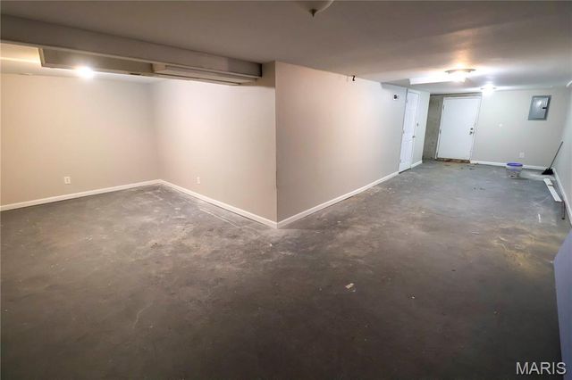 6300 Evergreen Boulevard, St Louis, MO 63134