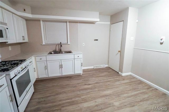 6300 Evergreen Boulevard, St Louis, MO 63134